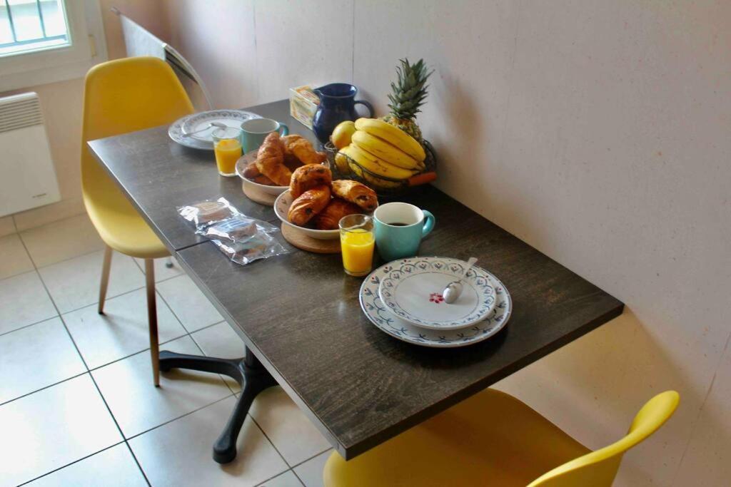 Normandy Confort - Wifi & Calm - Bayeux Centre Buitenkant foto